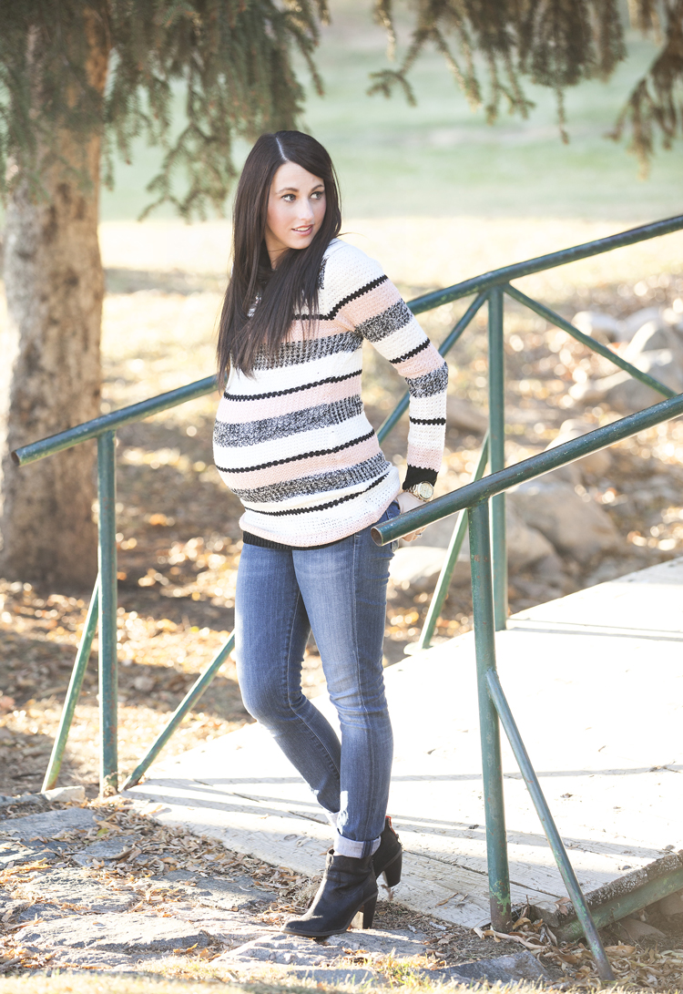 Striped-Maternity-Sweater-5